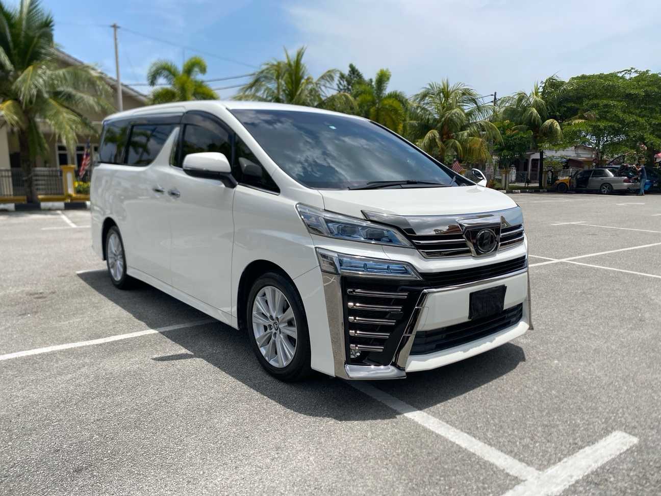 terpakai 2018 Toyota Vellfire  2.5