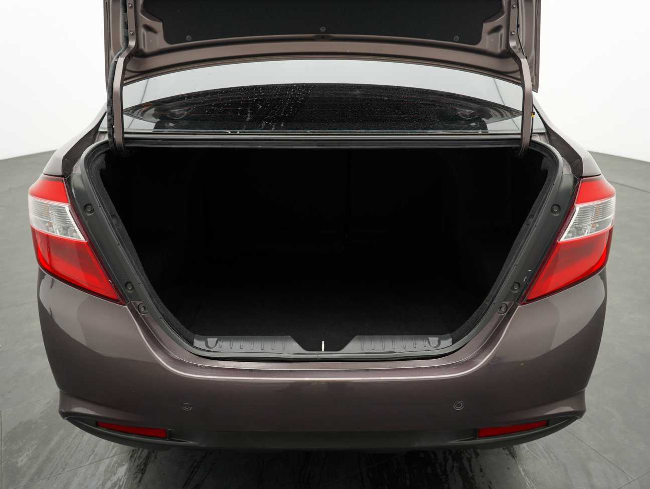 terpakai 2017 Perodua Bezza Advance Premium 1.3