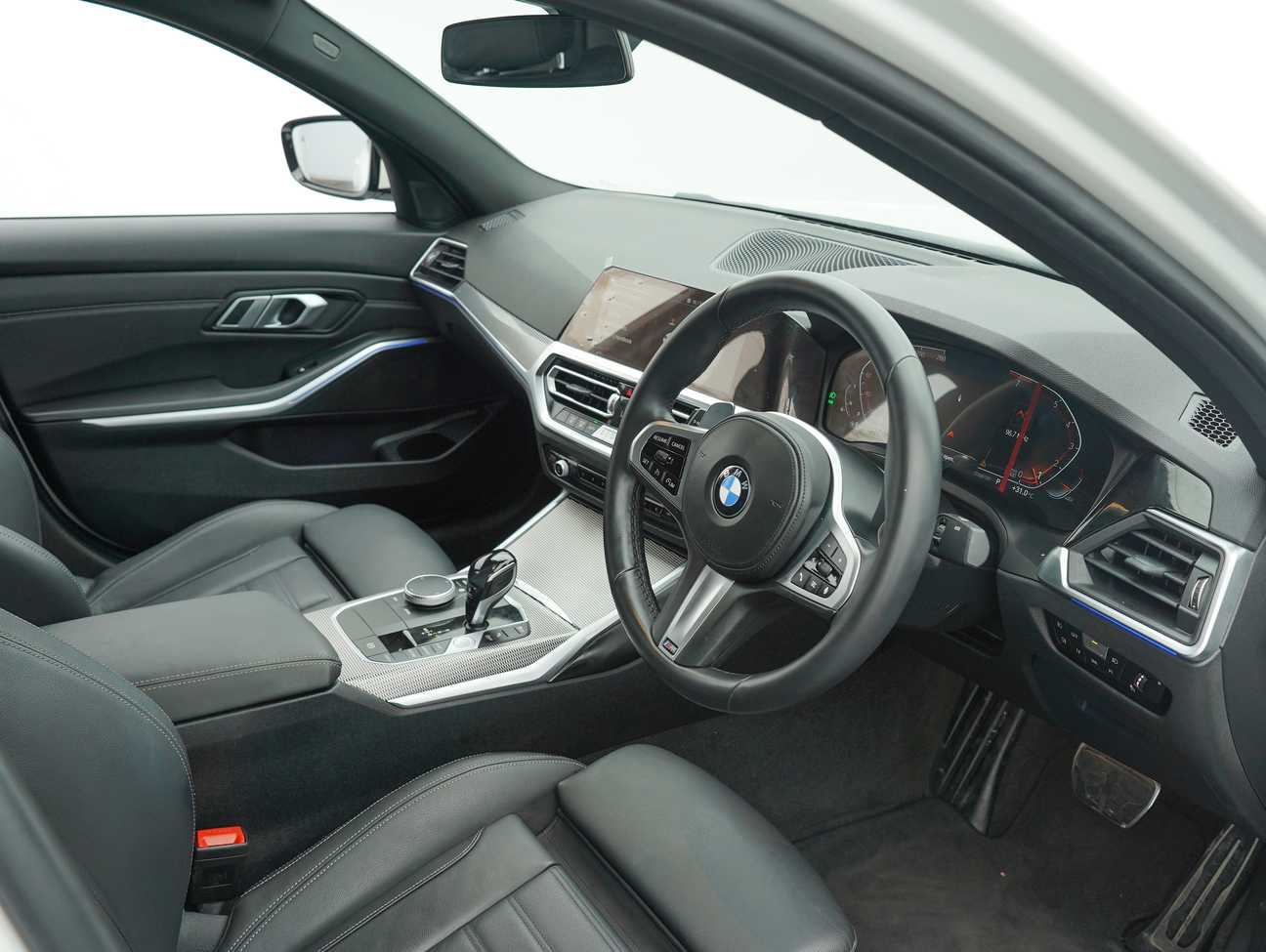 terpakai 2021 BMW 330i M Sport Driving Assist Pack 2.0