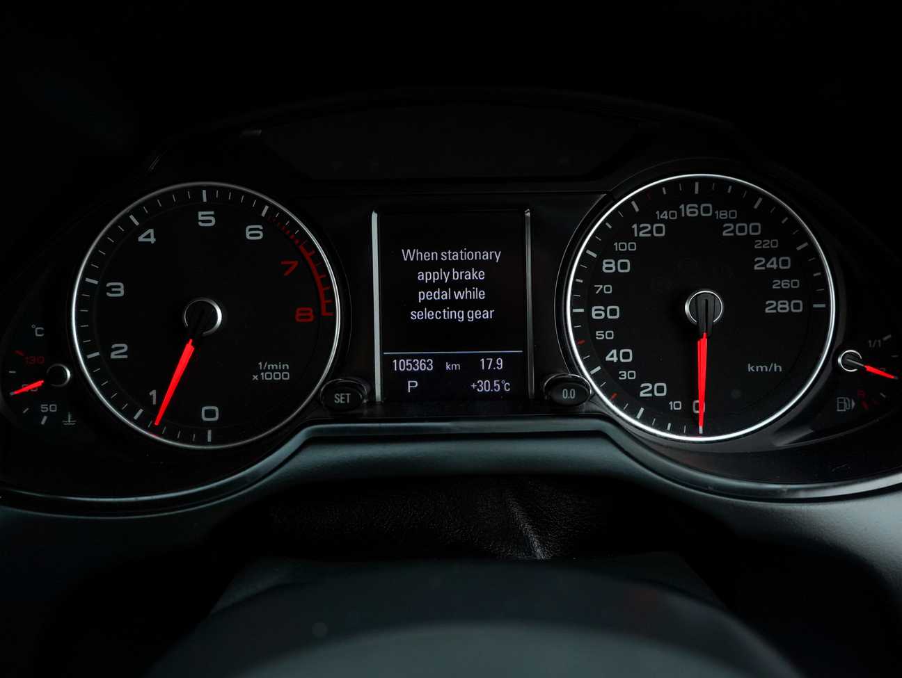 terpakai 2013 Audi Q5 Quattro TFSI 2.0