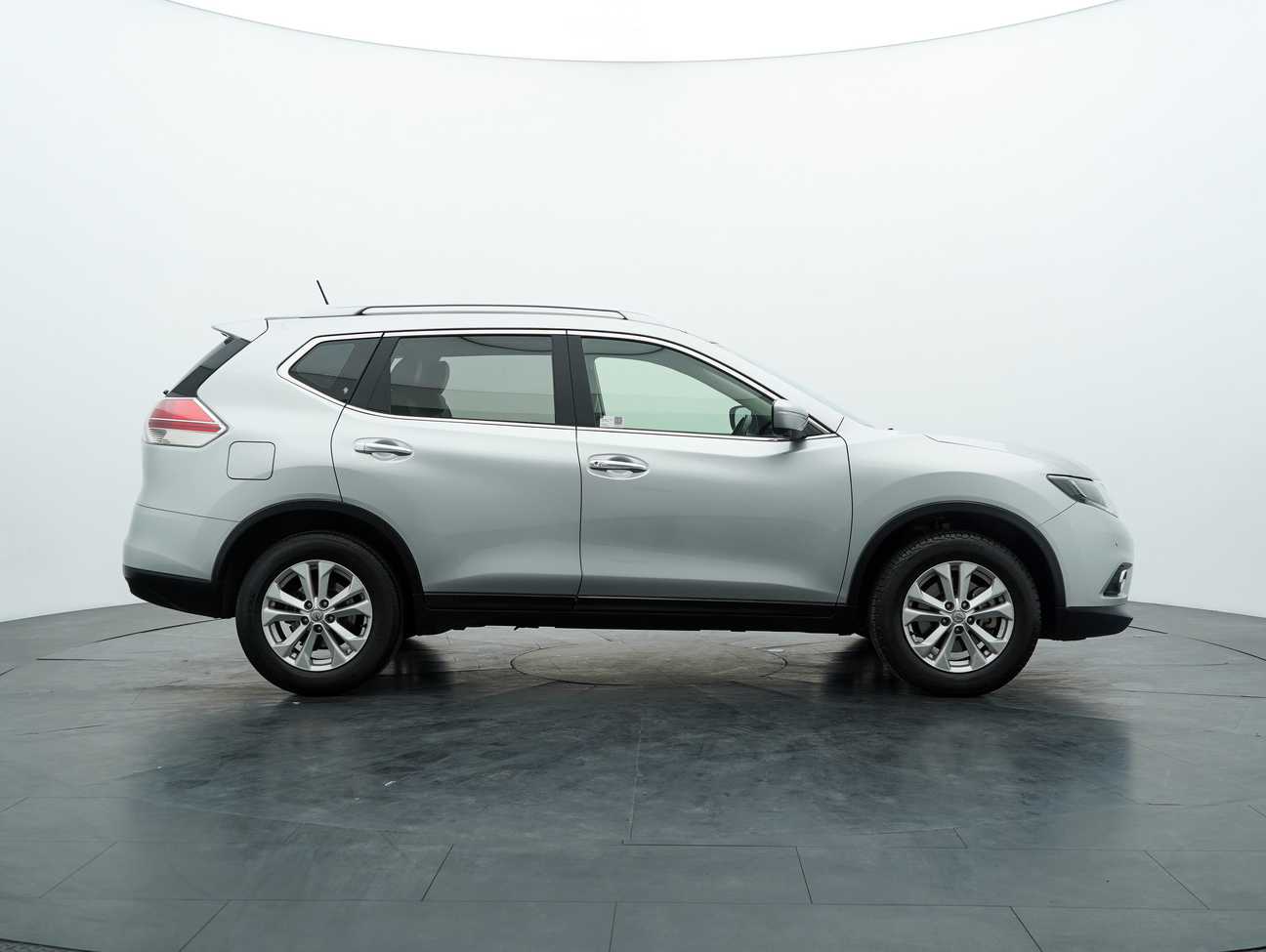 used 2016 Nissan X-Trail  2.0