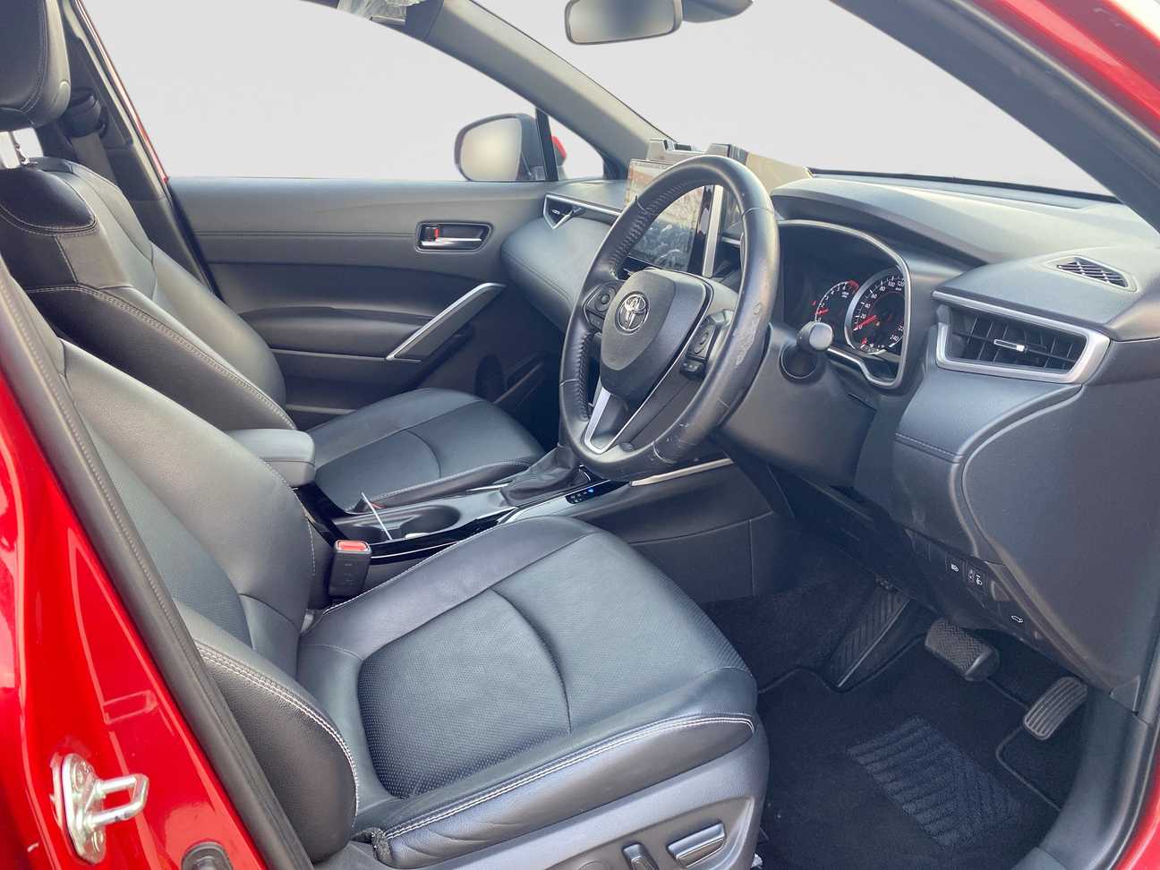 used 2022 Toyota Corolla Cross V 1.8