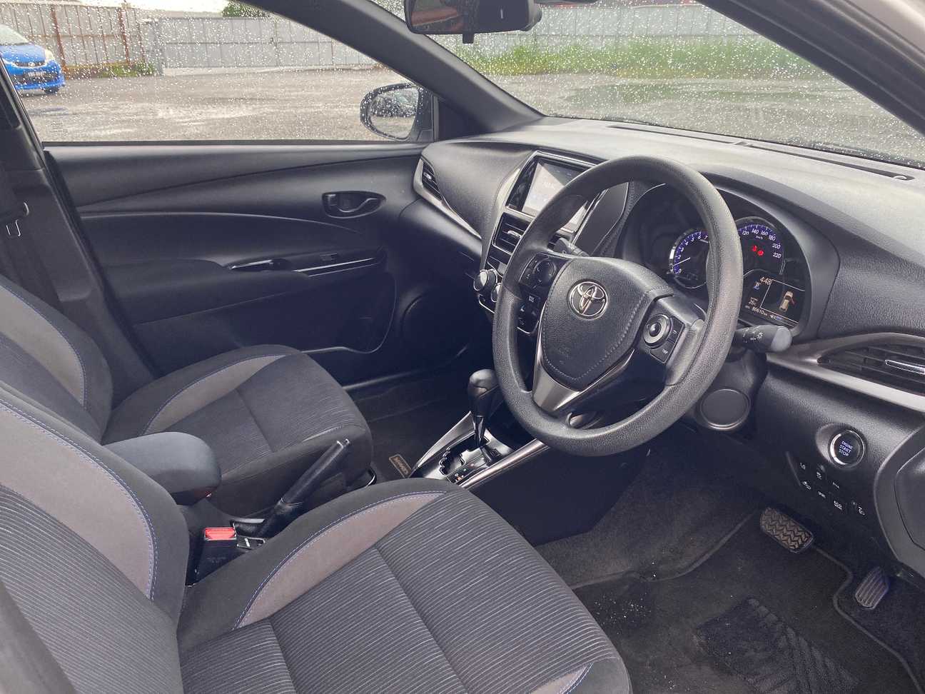 terpakai 2022 Toyota Yaris E 1.5