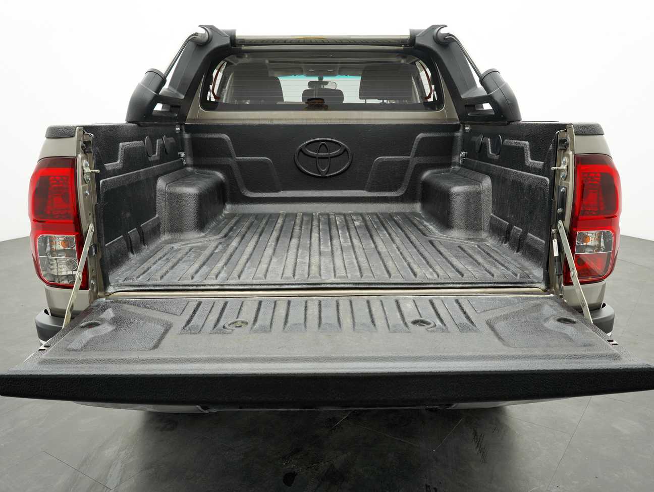 used 2020 Toyota Hilux G Dual Cab 2.4