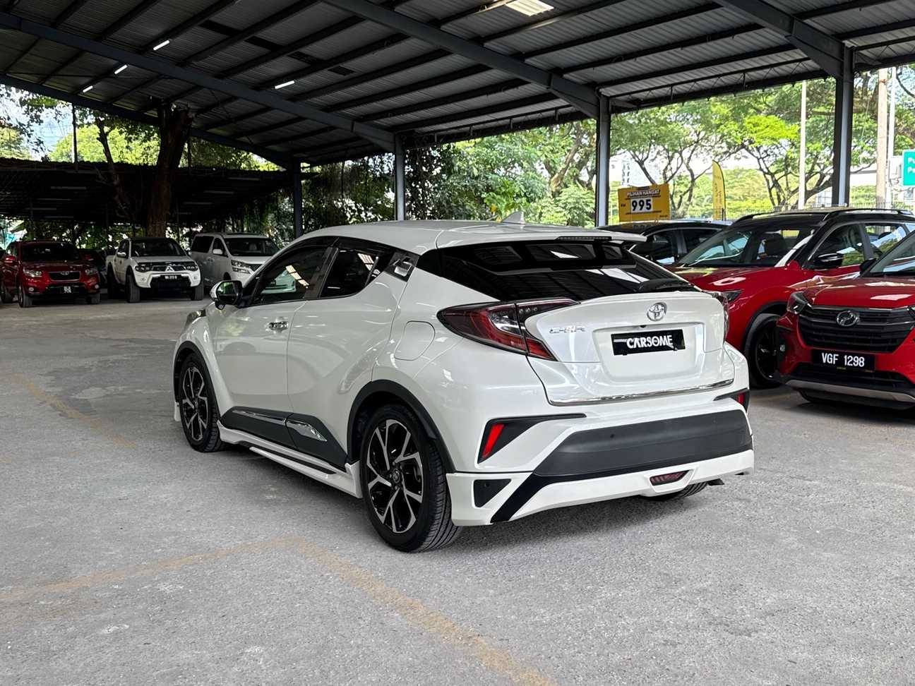 used 2017 Toyota C-HR ST 1.2