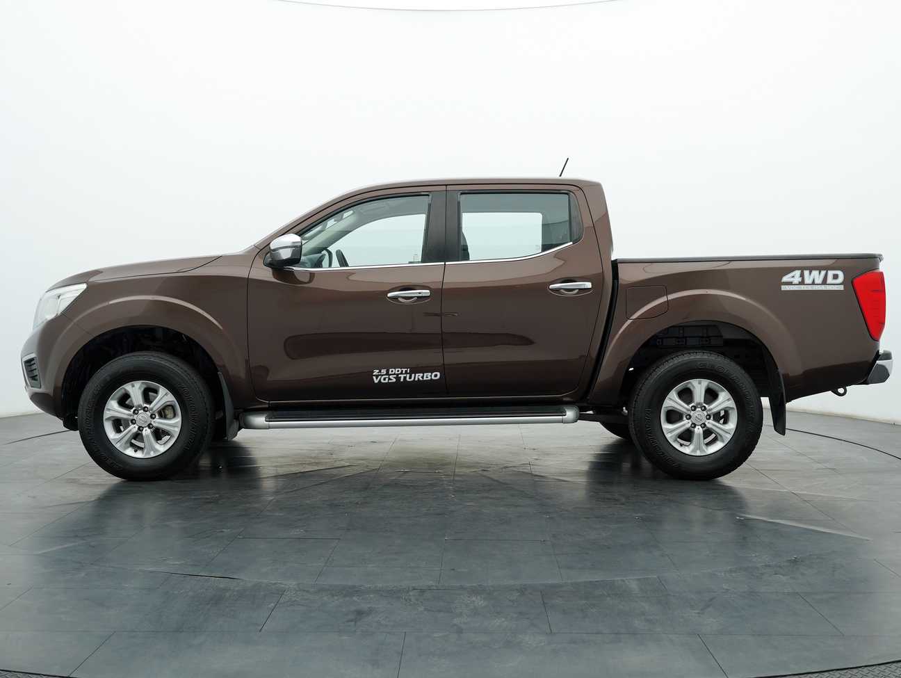 terpakai 2018 Nissan Navara NP300 V Dual Cab 2.5