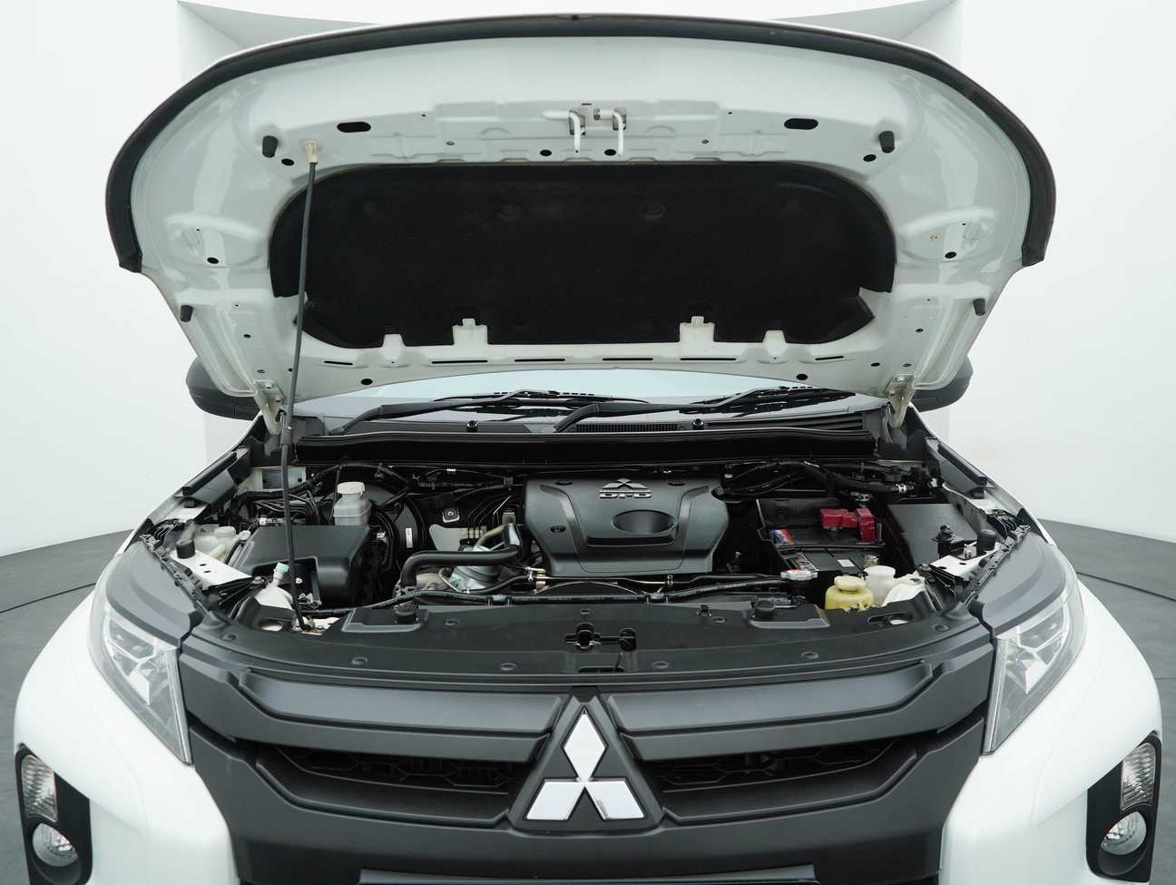 used 2022 Mitsubishi Triton VGT Dual Cab 4X4 2.4