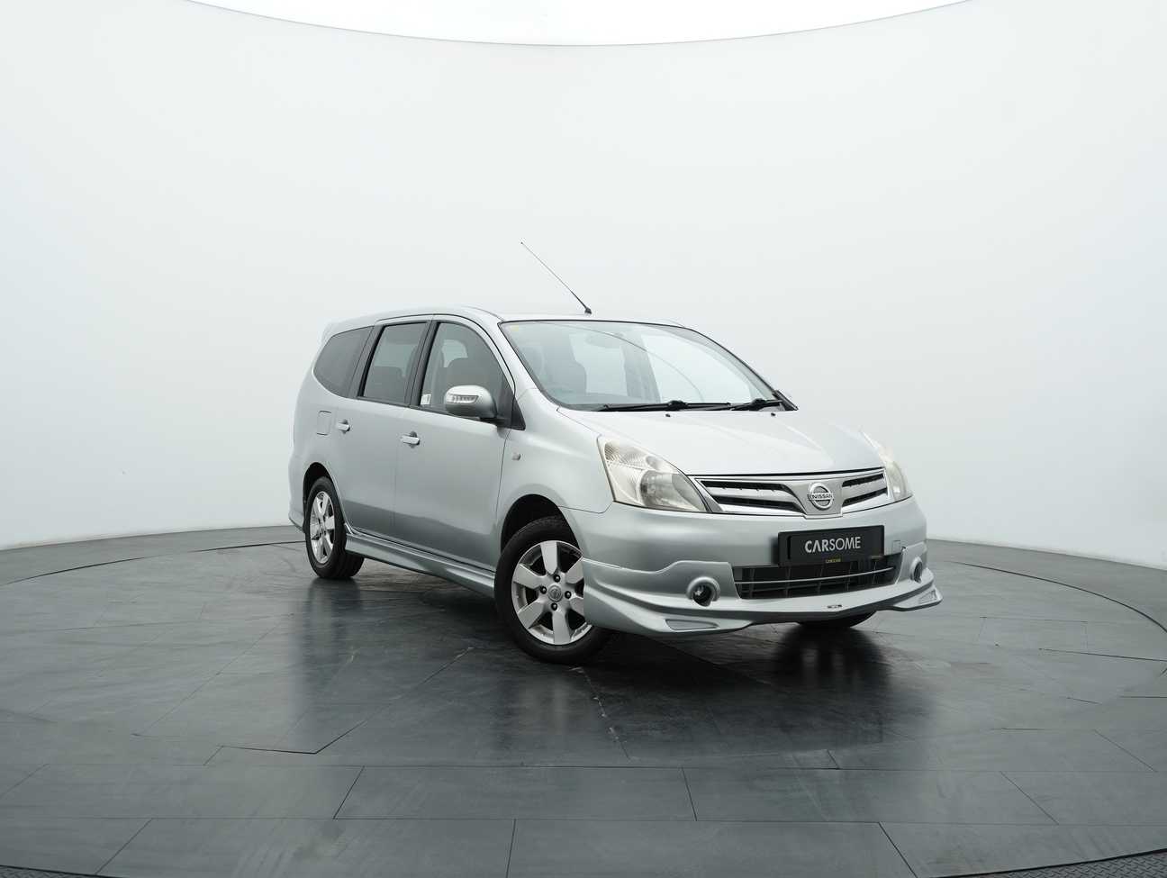 used 2013 Nissan Grand Livina CVTC Comfort 1.8