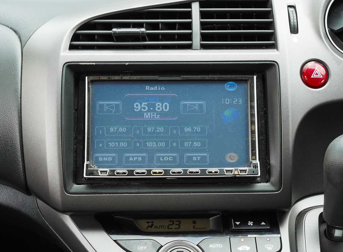 terpakai 2007 Honda Stream i-VTEC 1.8