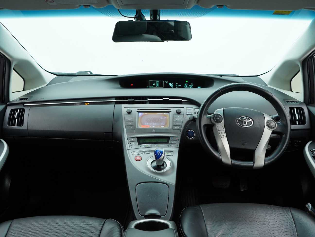 used 2012 Toyota Prius Luxury 1.8