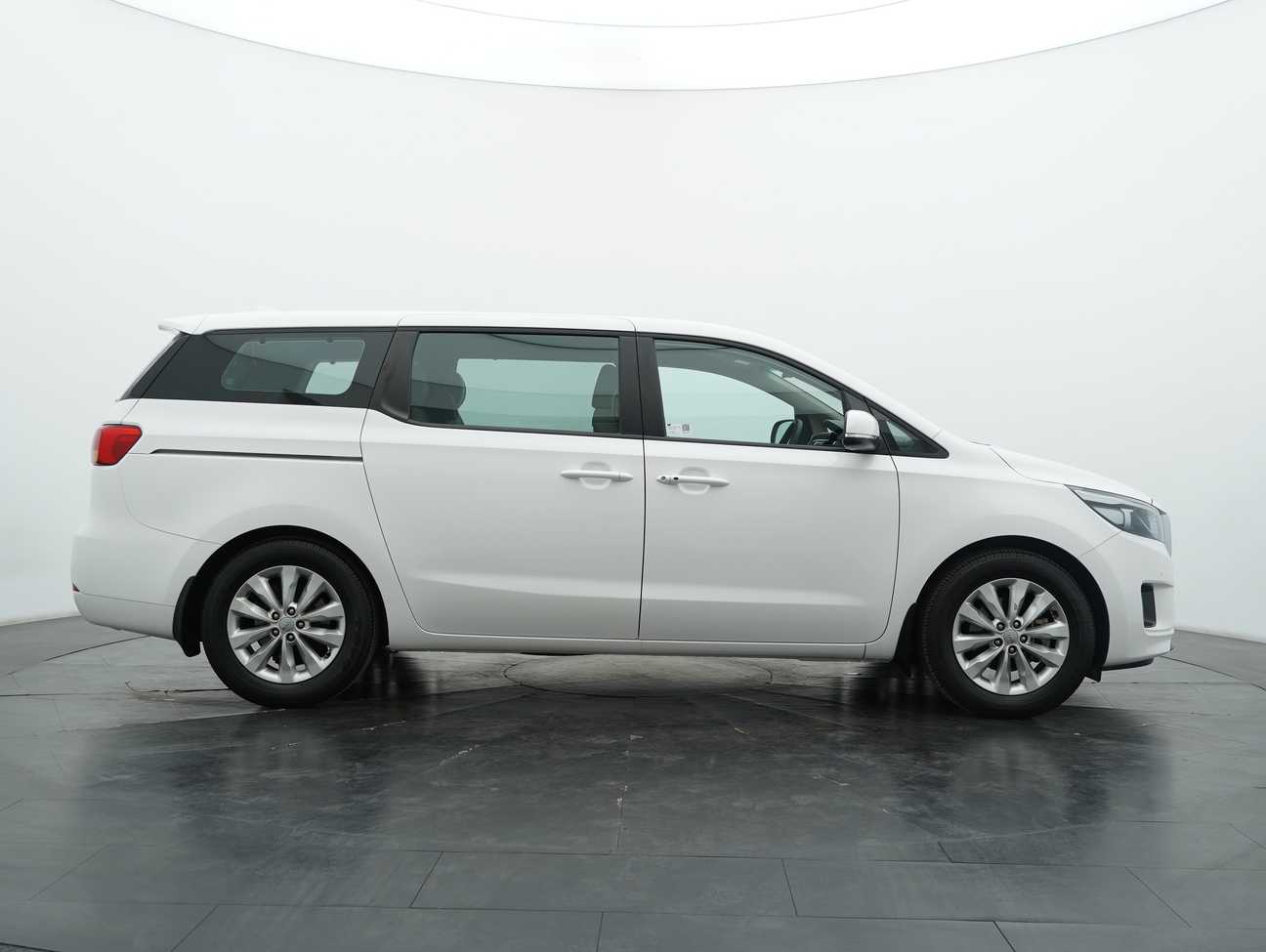 terpakai 2017 Kia Grand Carnival CRDi 2.2