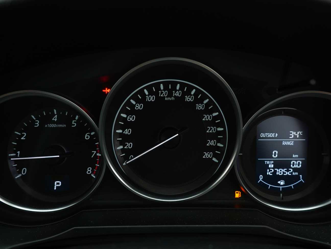 terpakai 2015 Mazda 6 FL SEDAN SKYACTIV-G 2.0