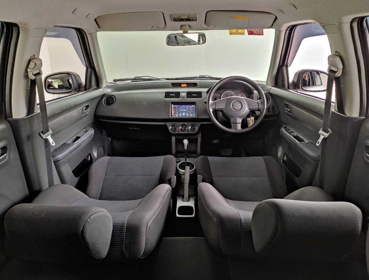 terpakai 2012 Suzuki SWIFT  1.5