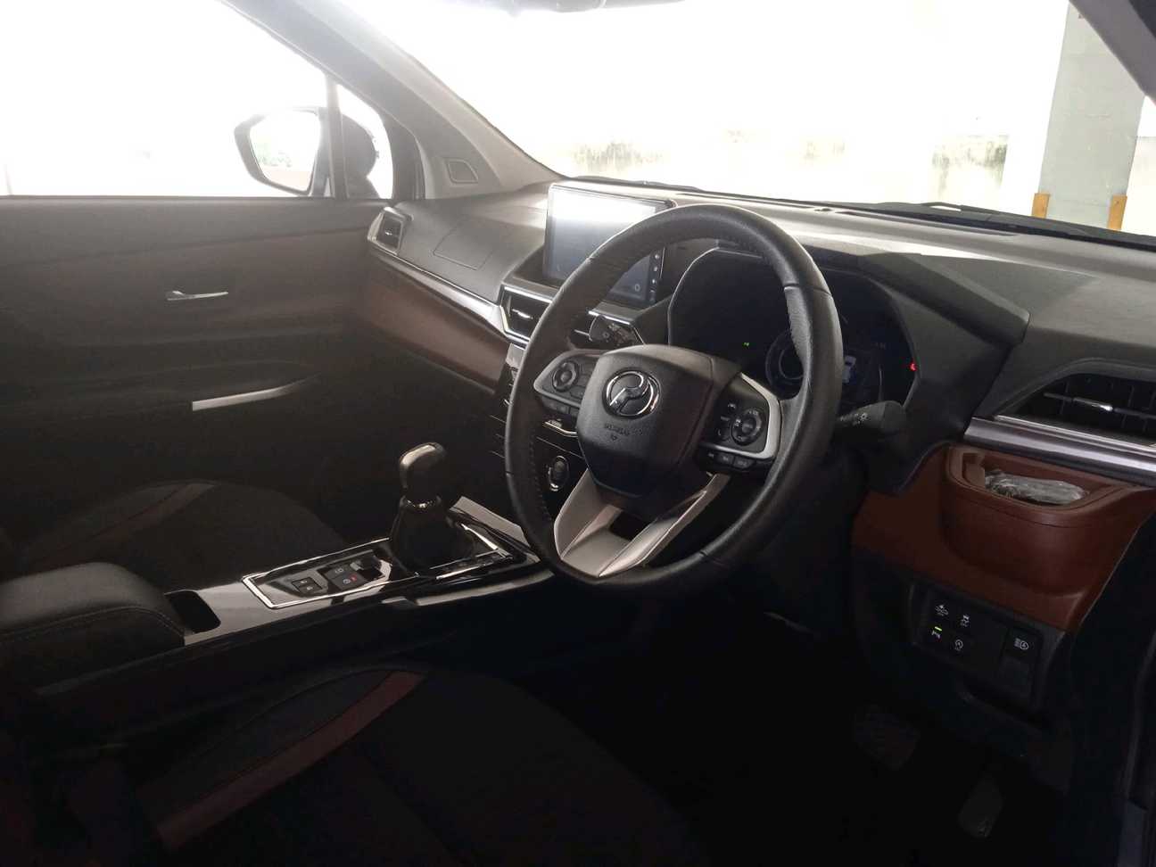 used 2025 Perodua Alza AV 1.5