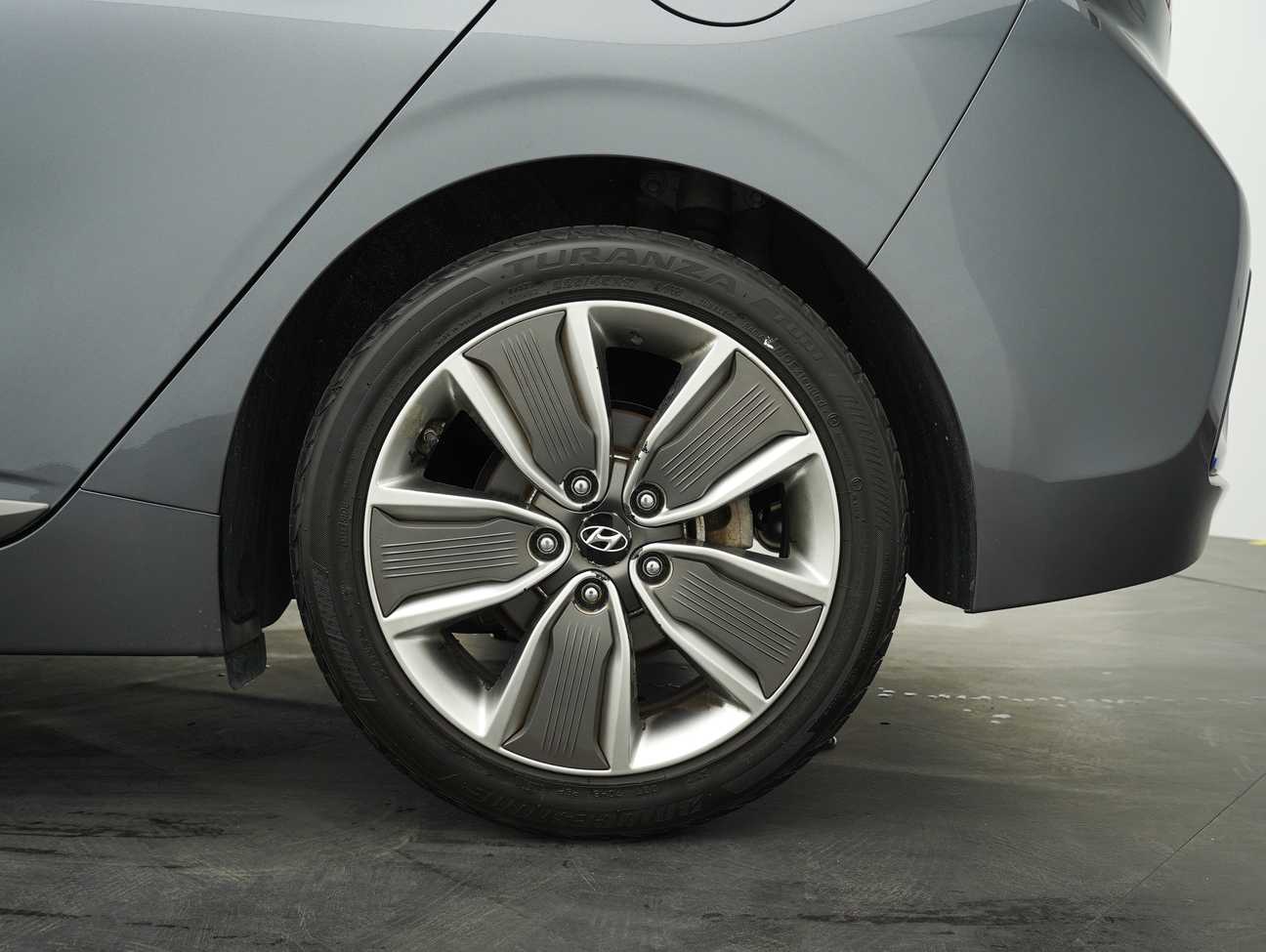 used 2017 Hyundai IONIQ HYBRID 1.6