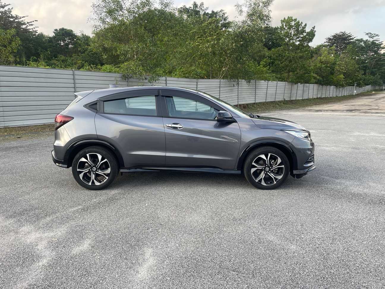 terpakai 2020 Honda HR-V RS 1.8