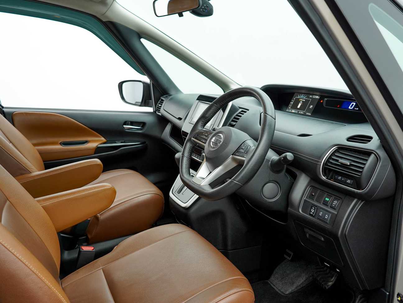 terpakai 2018 Nissan Serena S-Hybrid High-Way Star Premium 2.0