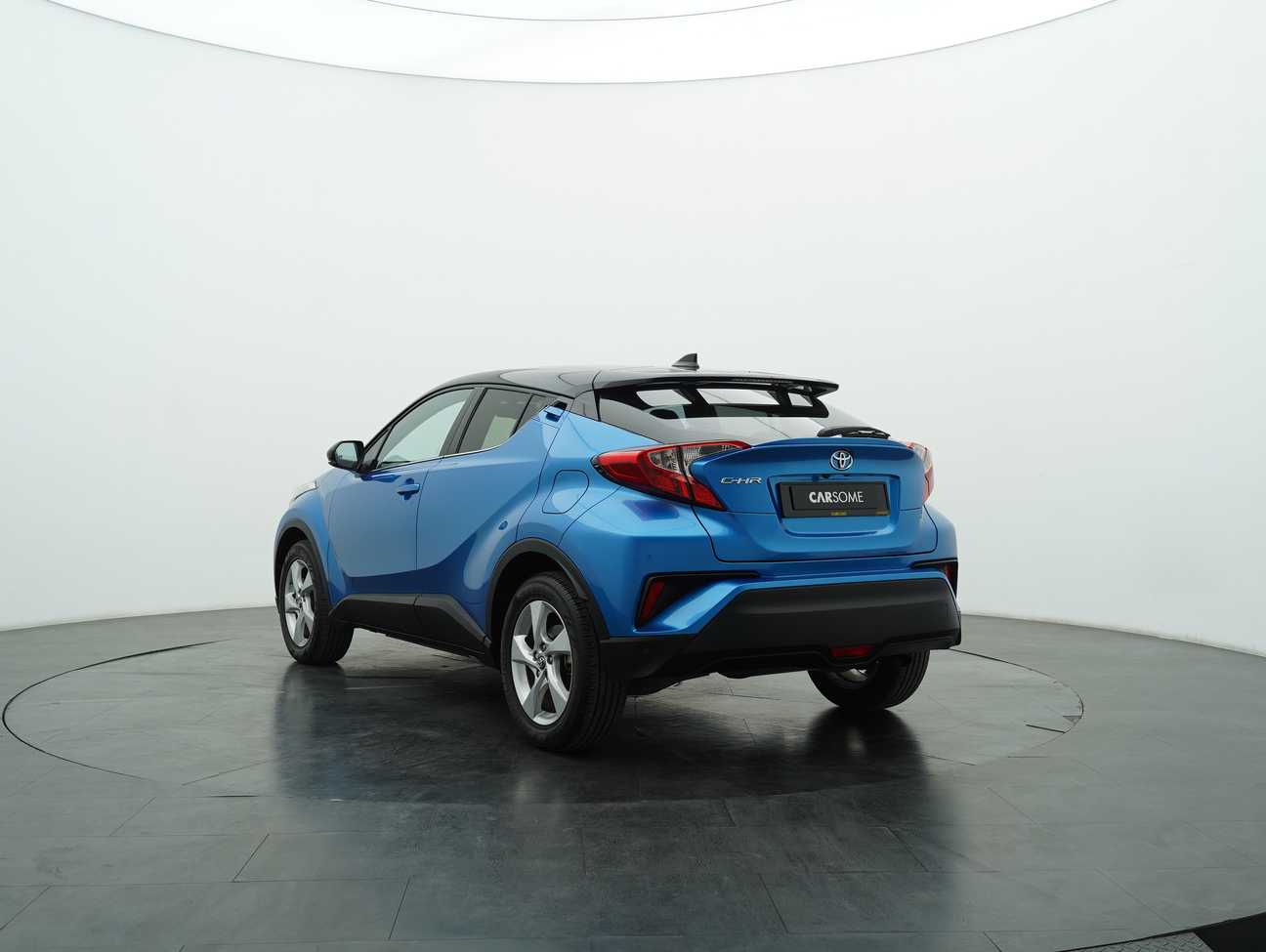 used 2018 Toyota C-HR  1.8
