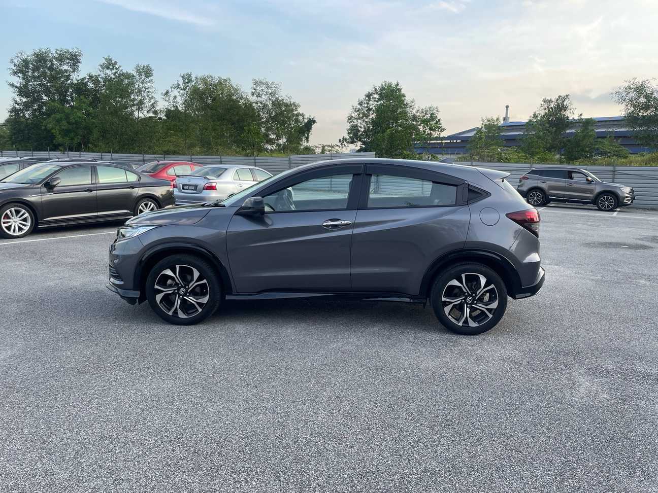 terpakai 2020 Honda HR-V RS 1.8