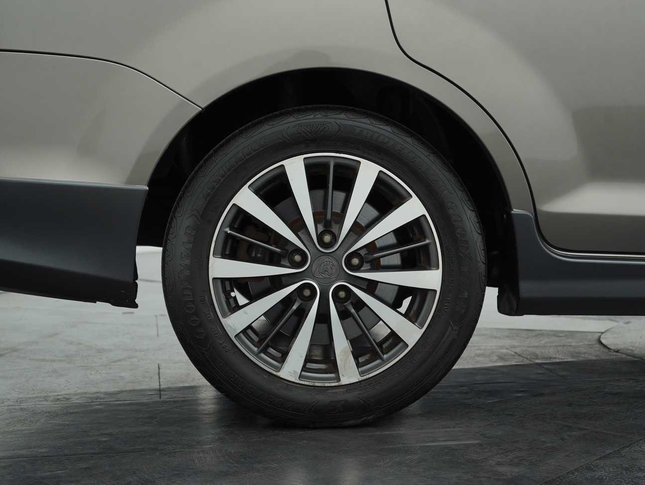terpakai 2017 Proton Exora Turbo Premium 1.6