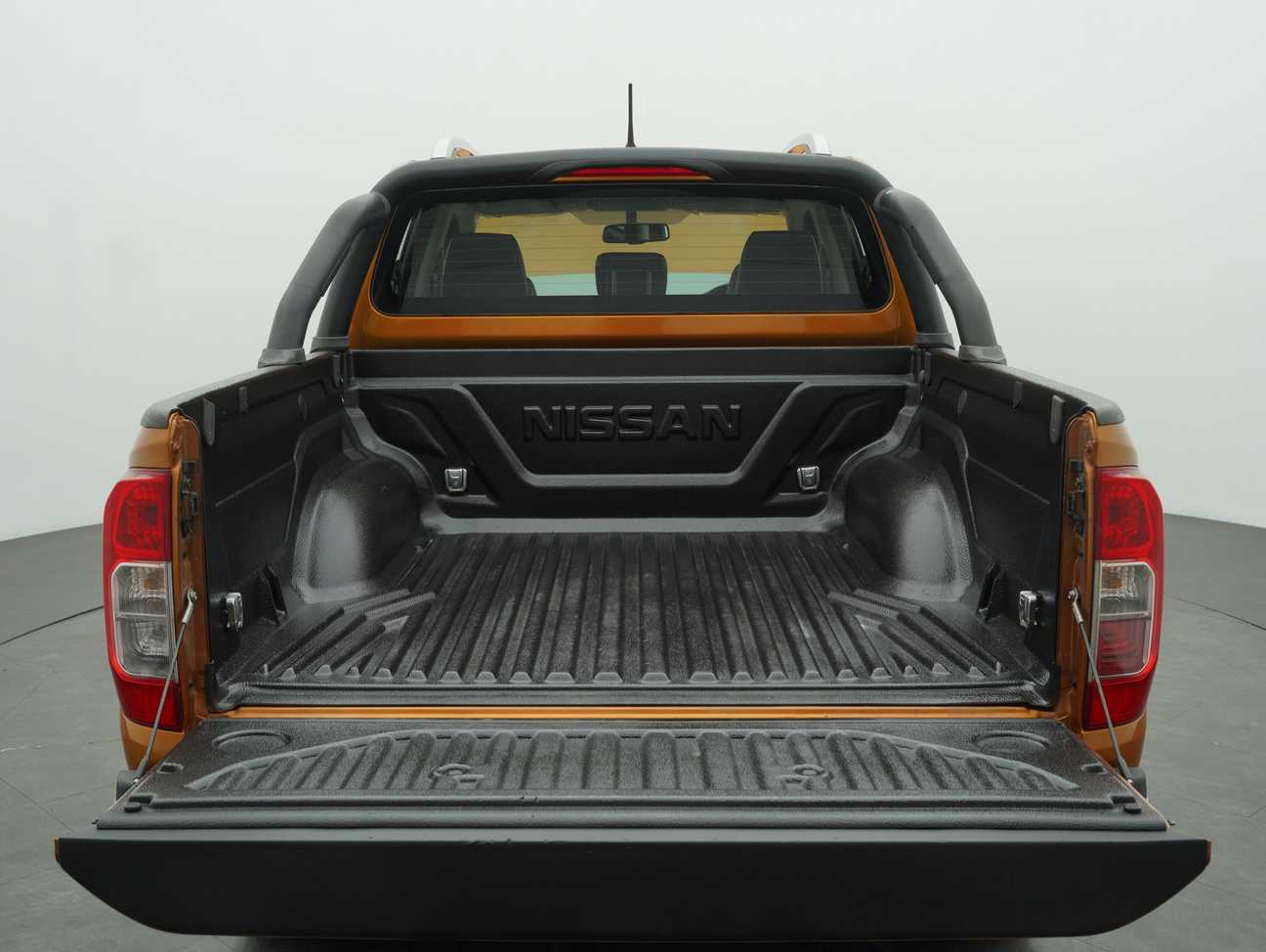 used 2019 Nissan Navara NP300 VL Dual Cab 2.5