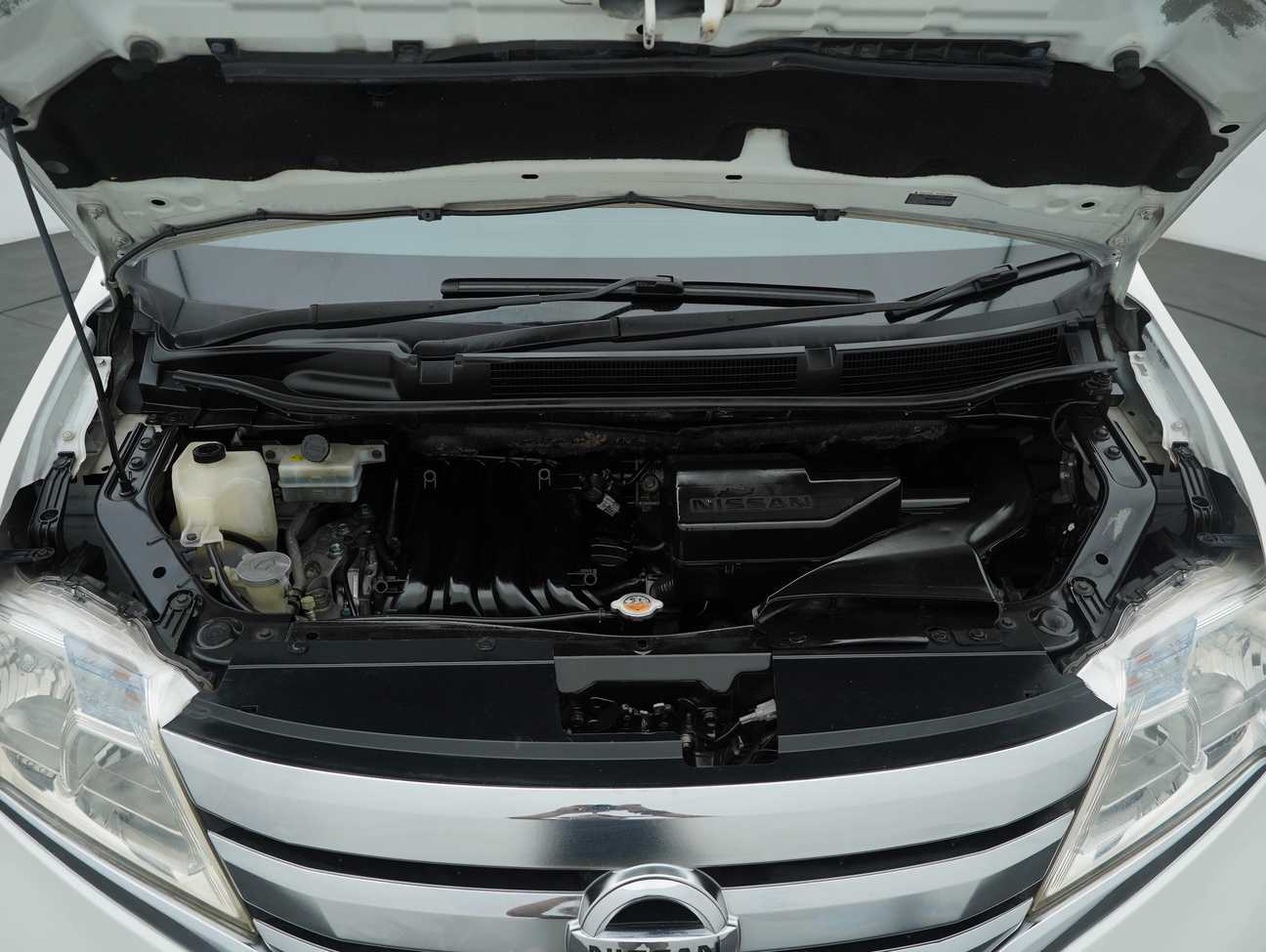 used 2013 Nissan Serena S-Hybrid High-Way Star 2.0