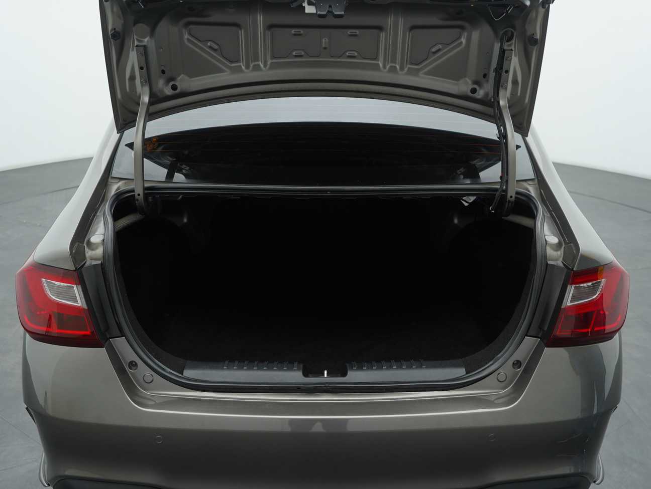 terpakai 2021 Proton Saga Premium 1.3