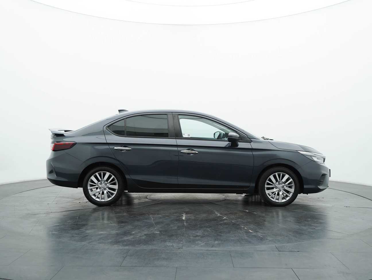 used 2022 Honda City V 1.5