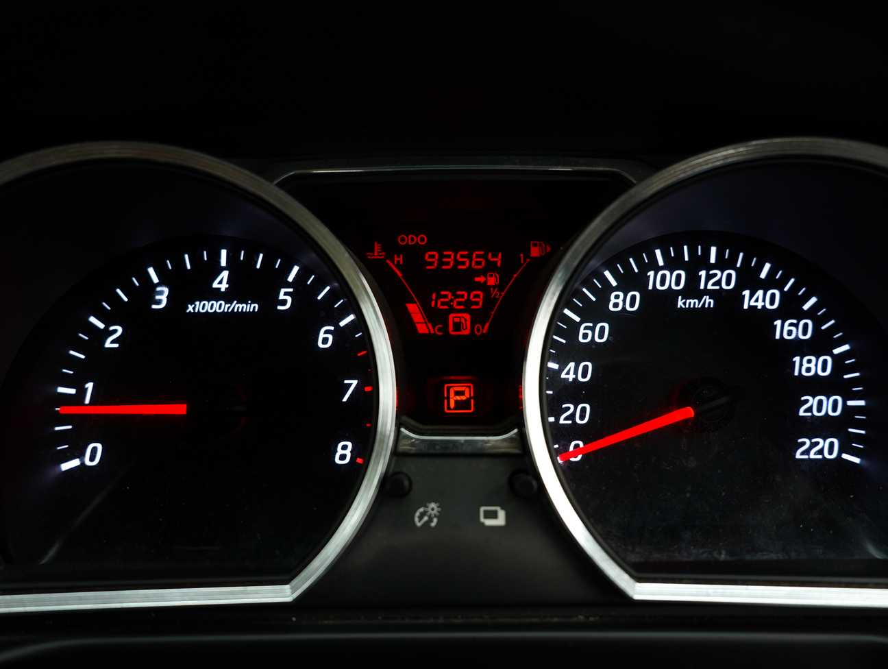 used 2015 Nissan Grand Livina Comfort 1.8