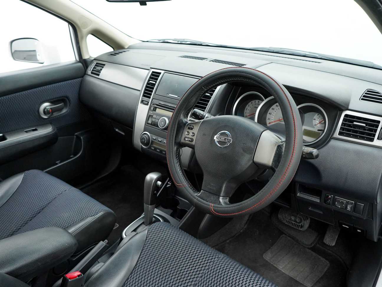 used 2012 Nissan Latio Comfort 1.8