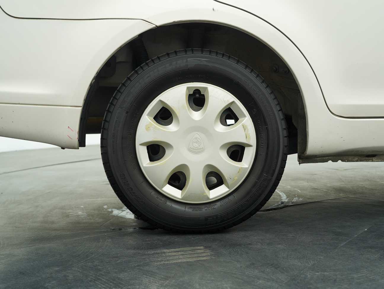 used 2013 Proton Saga SV 1.3