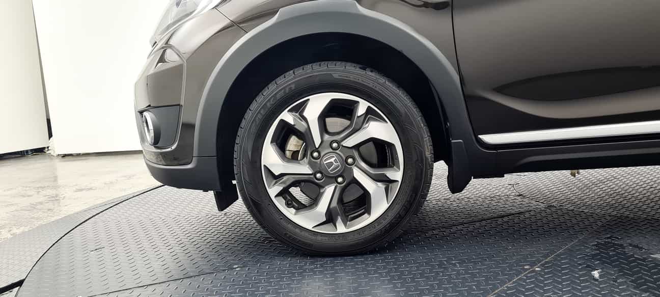 used 2017 Honda BR-V V 1.5