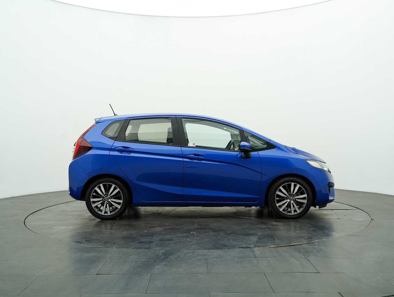 used 2014 Honda Jazz V 1.5