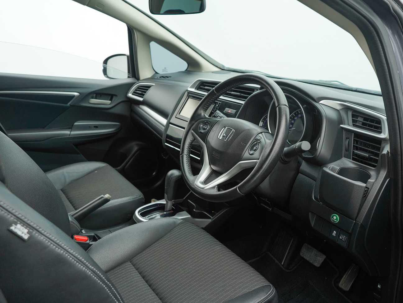 used 2018 Honda JAZZ V 1.5