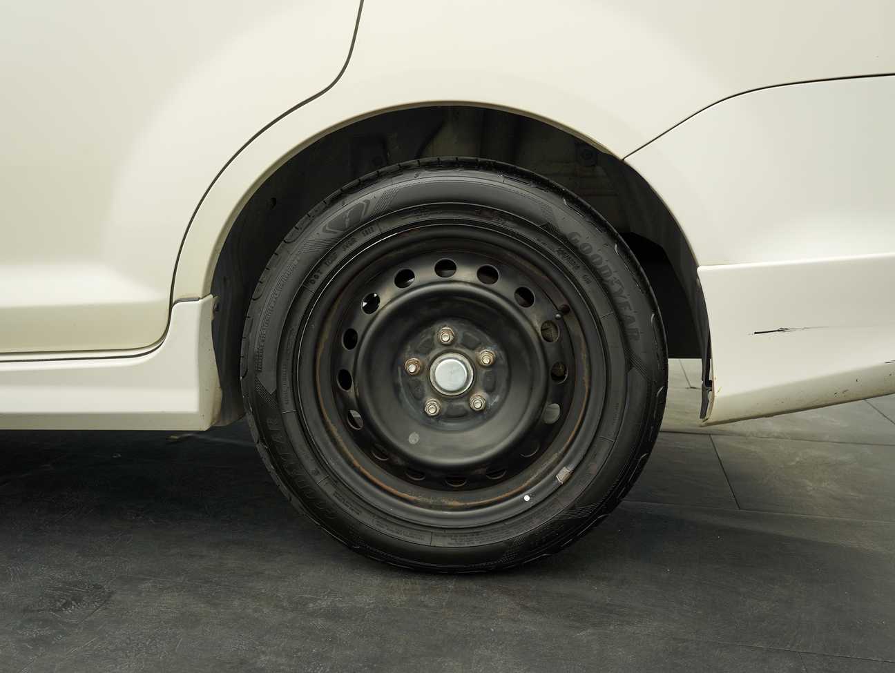 used 2013 Proton Exora Bold CFE Standard 1.6