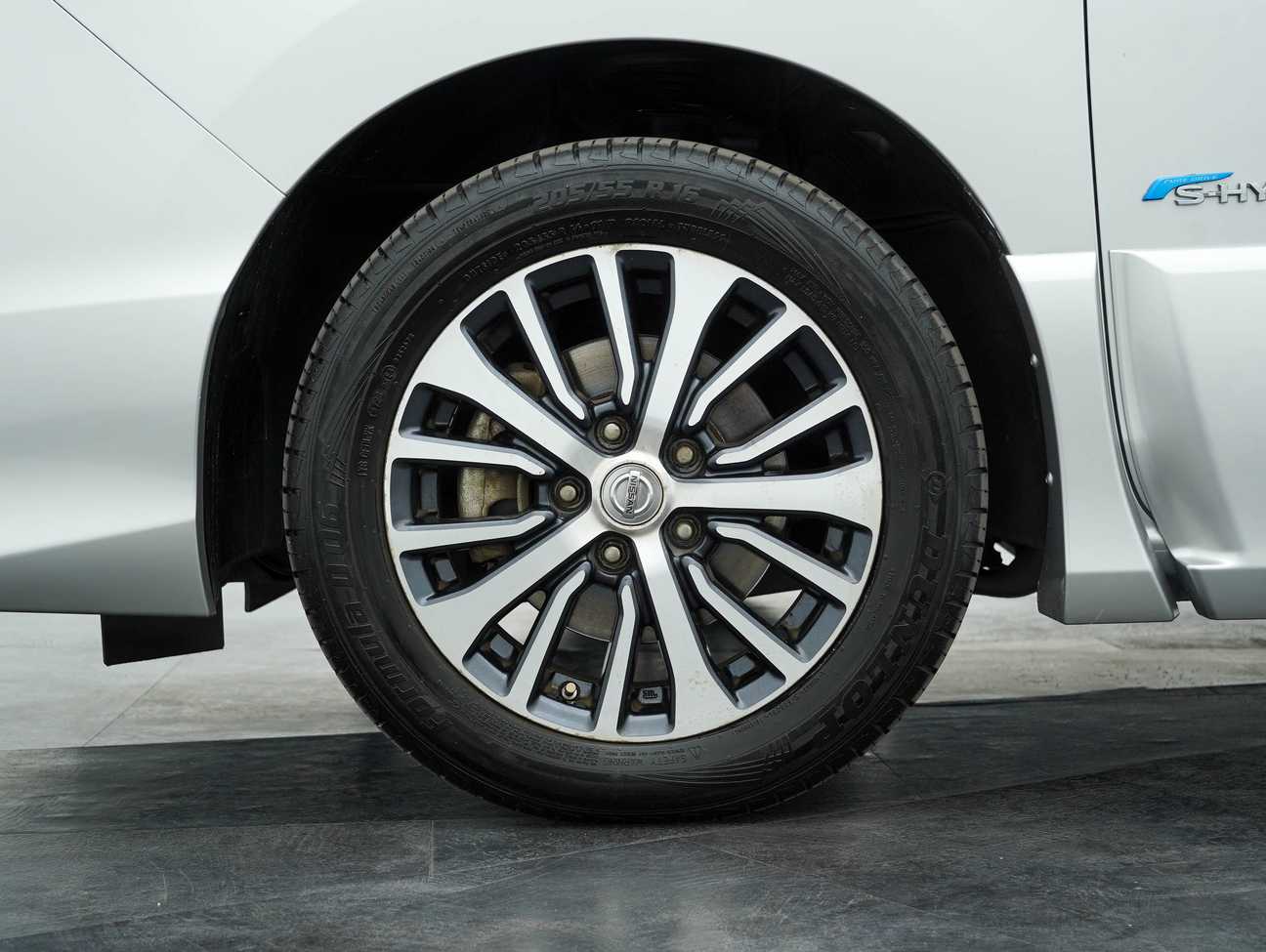 terpakai 2017 Nissan Serena S-Hybrid High-Way Star Premium 2.0