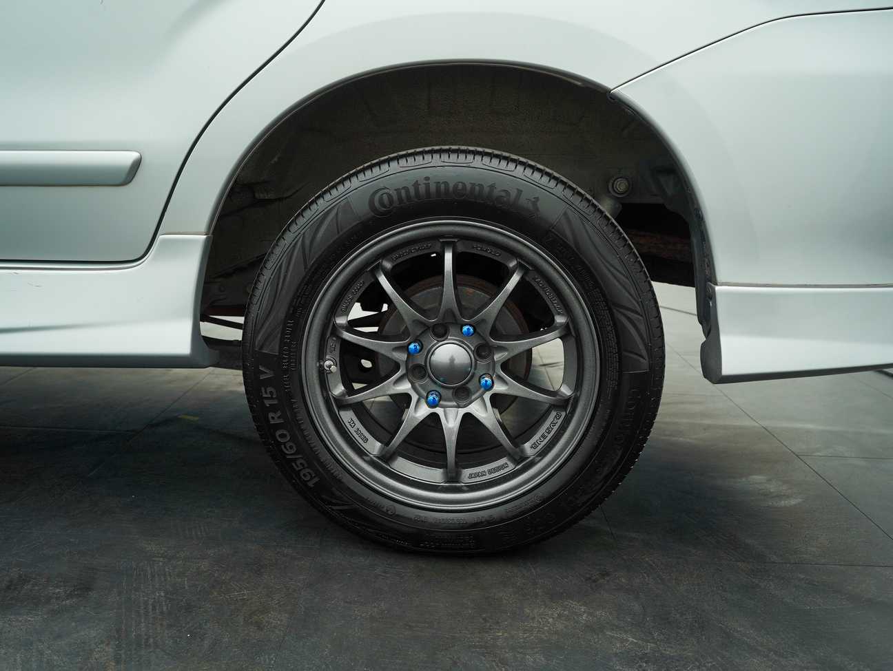 terpakai 2009 Toyota Avanza E 1.5