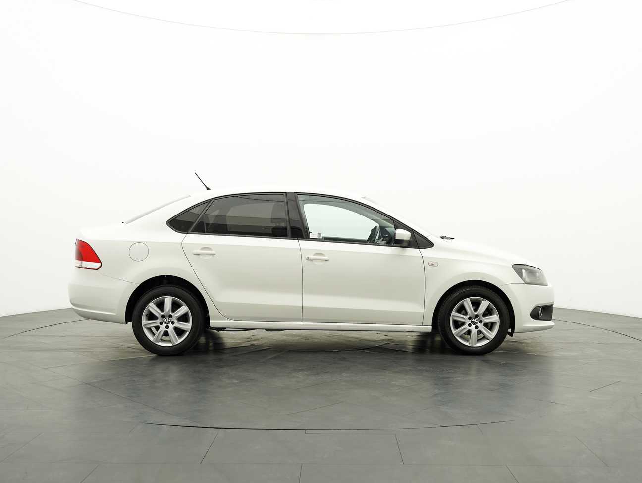 terpakai 2015 Volkswagen Polo  1.6