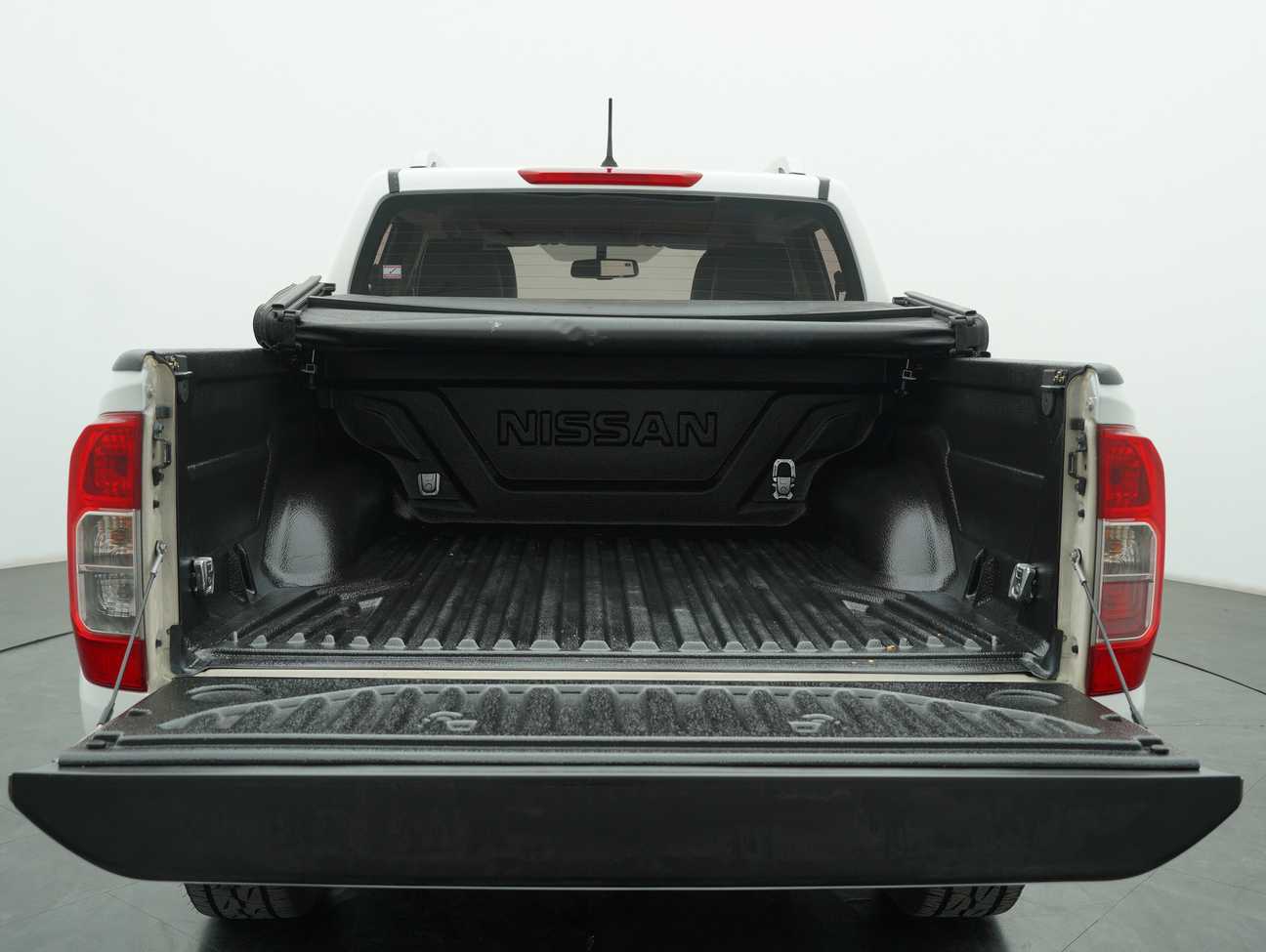 used 2018 Nissan Navara NP300 VL Dual Cab 2.5