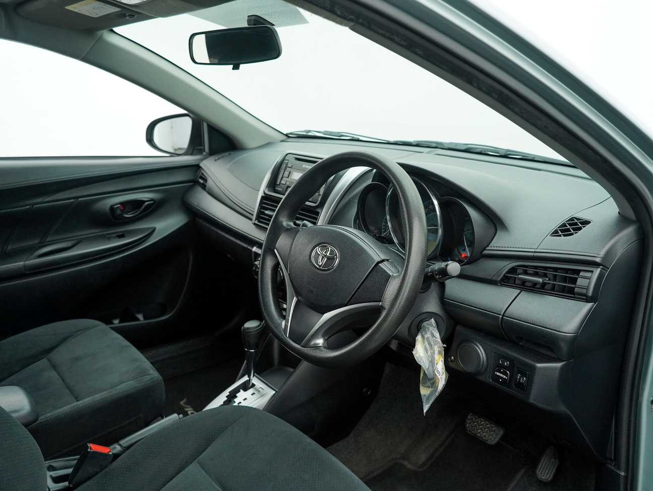 terpakai 2014 Toyota Vios J 1.5