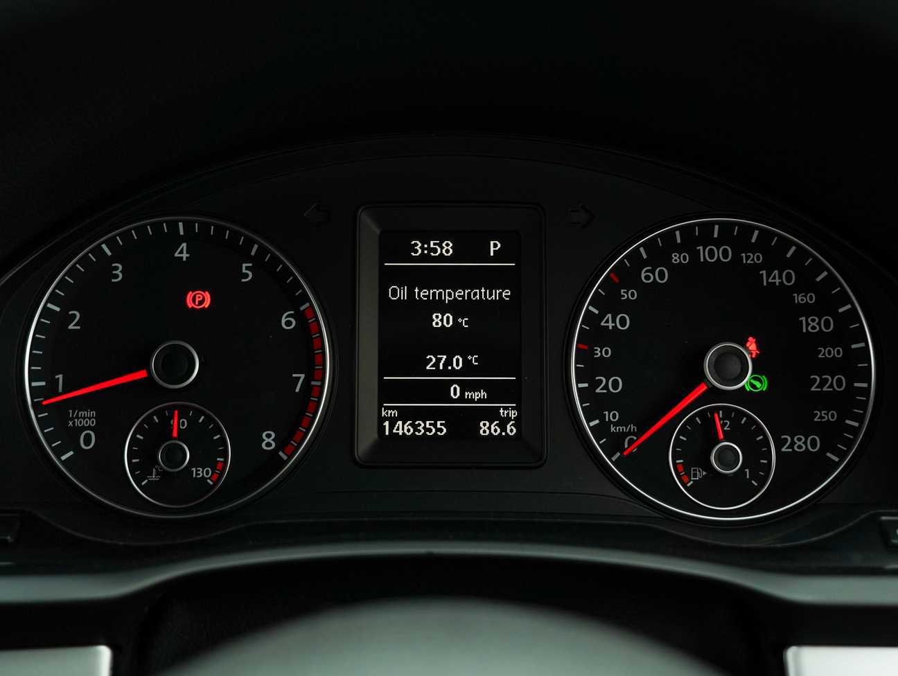 terpakai 2013 Volkswagen Scirocco TSI 1.4