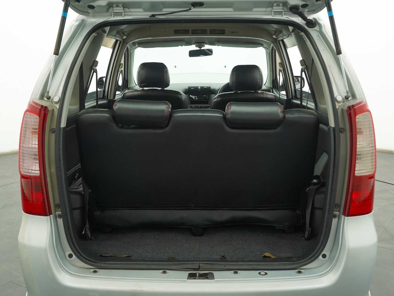 terpakai 2005 Toyota Avanza  1.3