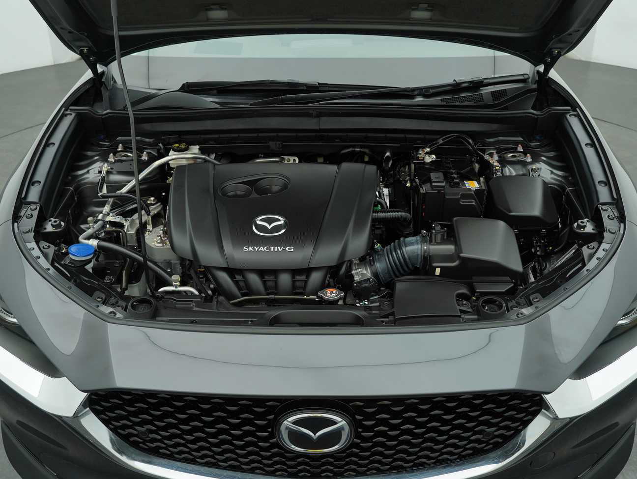terpakai 2023 Mazda CX-30 SKYACTIV-G High Plus 2.0