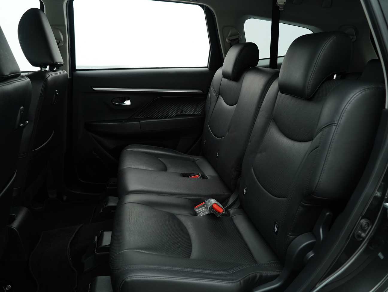 terpakai 2023 Perodua Aruz AV 1.5