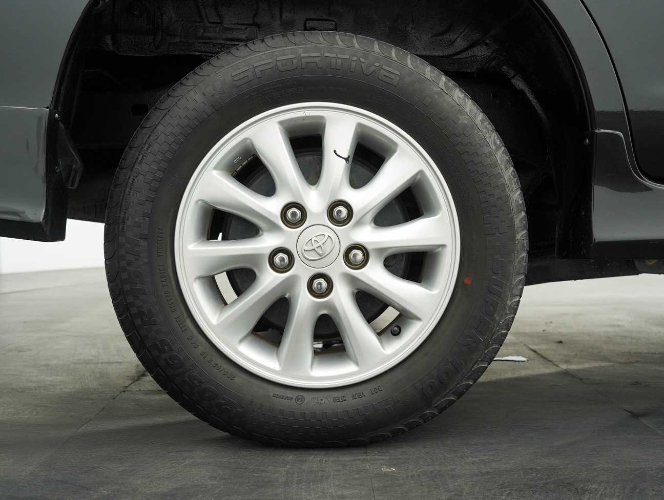 used 2014 Toyota INNOVA G 2.0