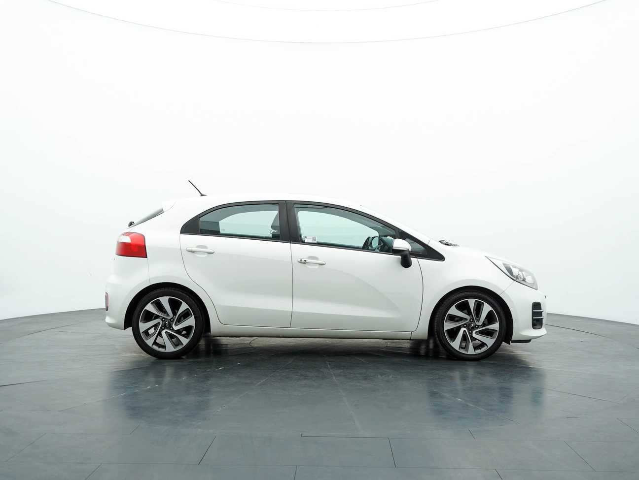 used 2015 Kia Rio SX 1.4