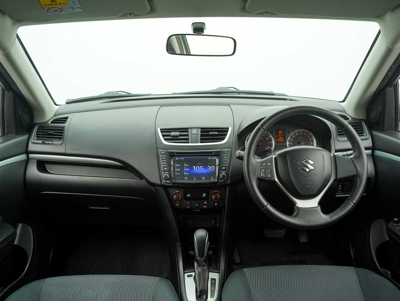 used 2015 Suzuki Swift GLX 1.4