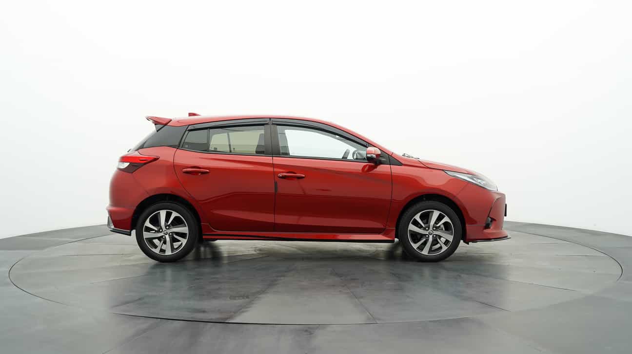 used 2021 Toyota YARIS E 1.5