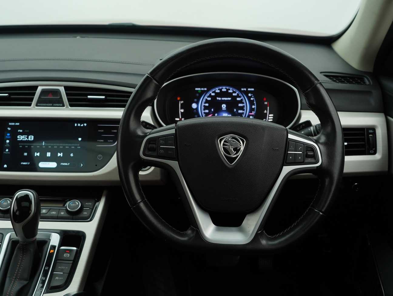 used 2019 Proton X70 Premium 1.8
