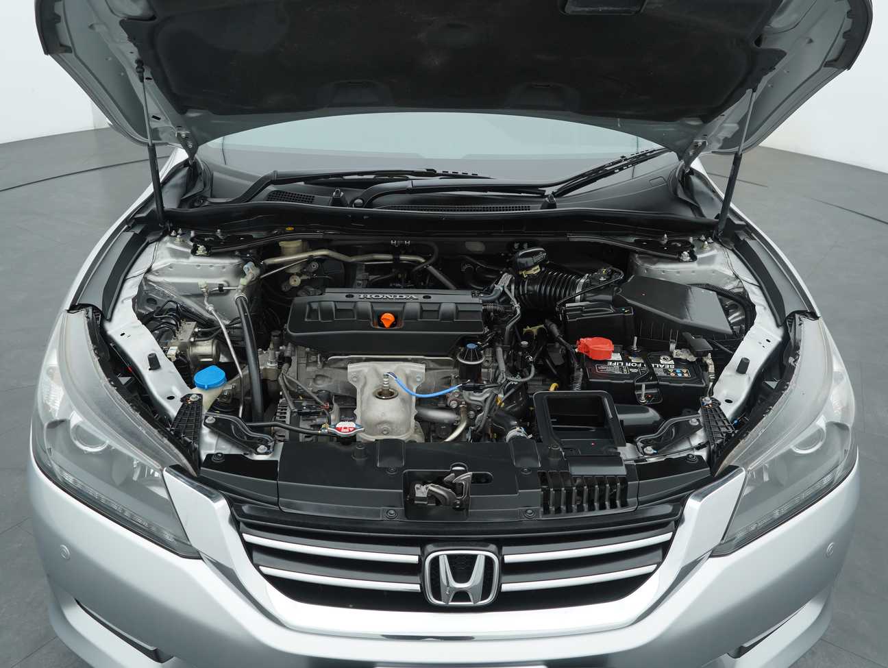 terpakai 2014 Honda Accord i-VTEC VTi-L 2.0